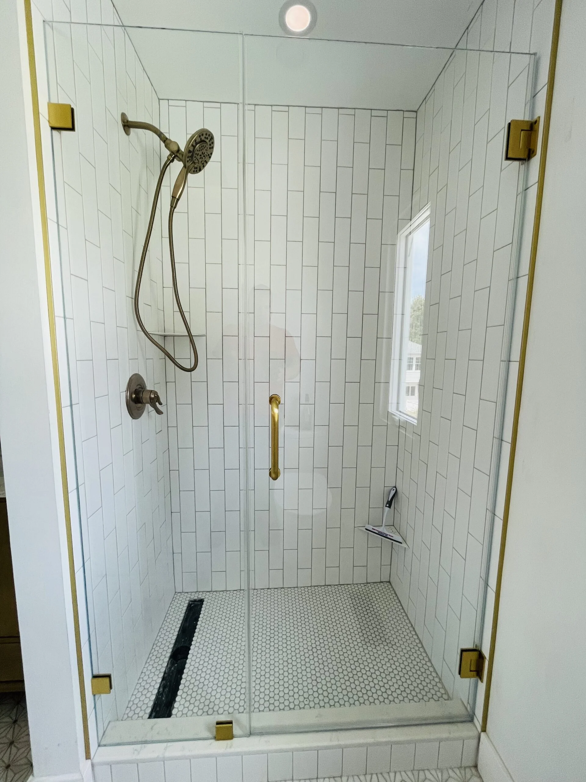 inline door frameless shower doors new jersey Delaware Pennsylvania